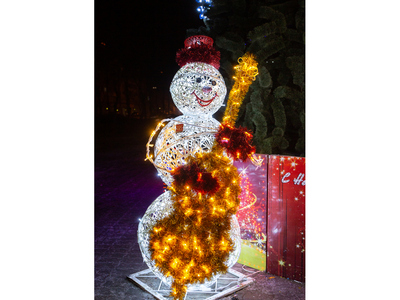 Световая фигура Снеговик с инструментом